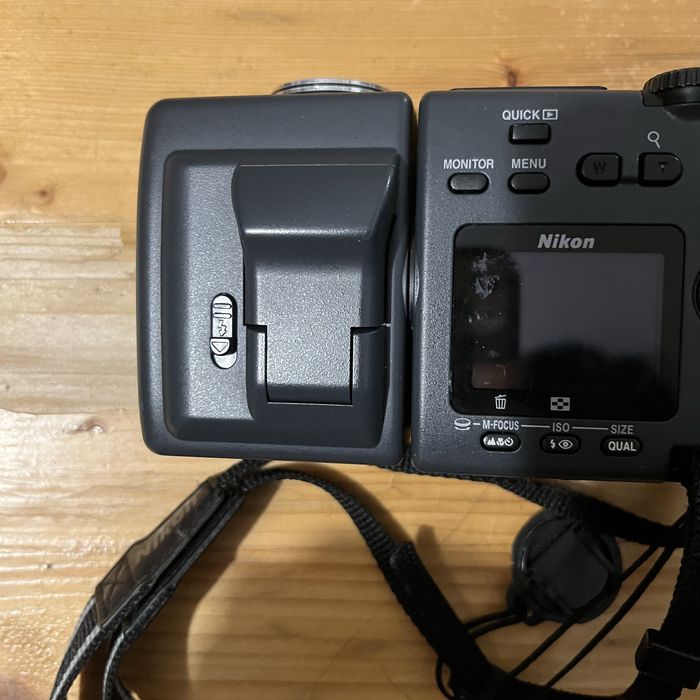 Nikon Coolpix 995