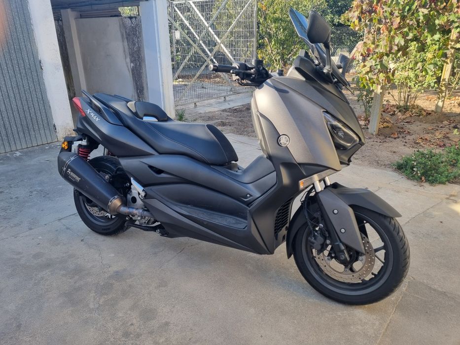 Yamaha X-Max 300