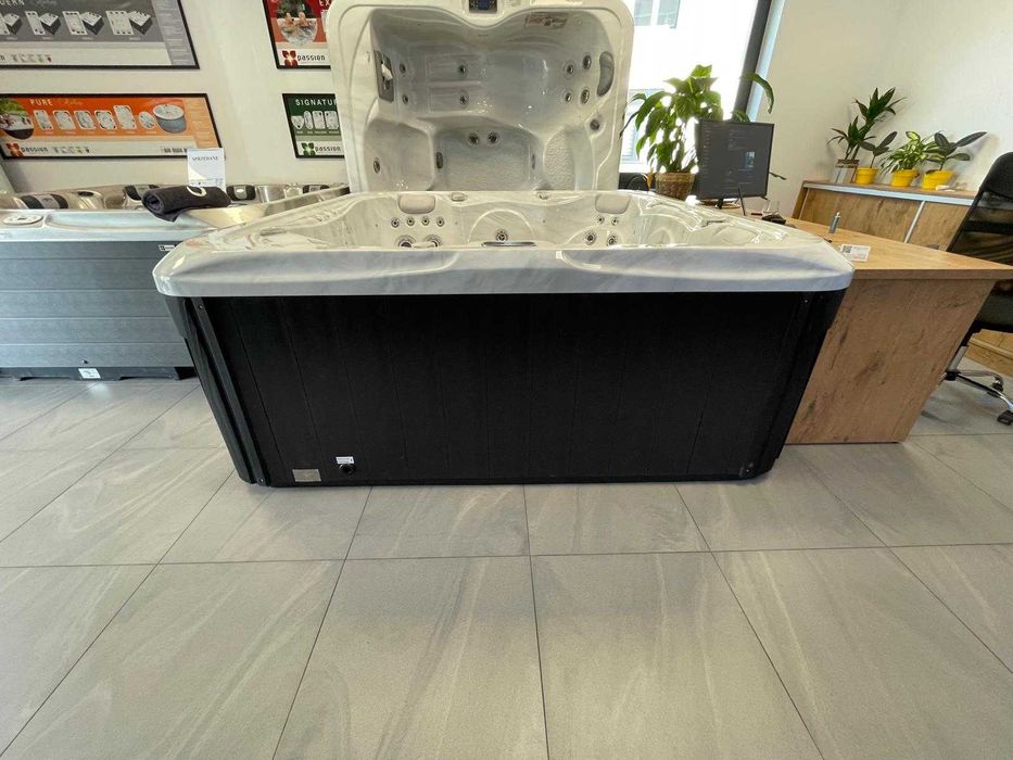 Całoroczne Jacuzzi Ogrodowe Montpellier Holenderskiej Marki