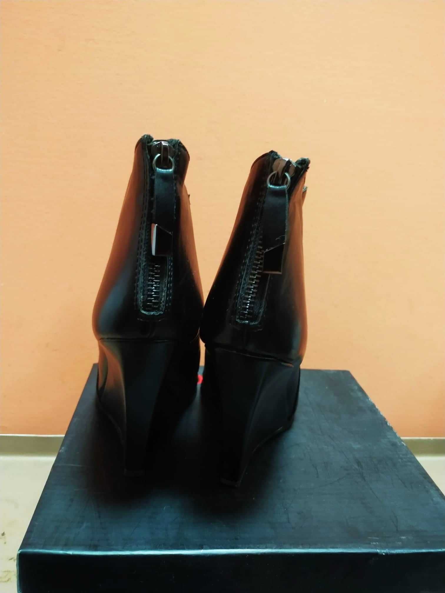 Czarne botki open toe Zara 40
