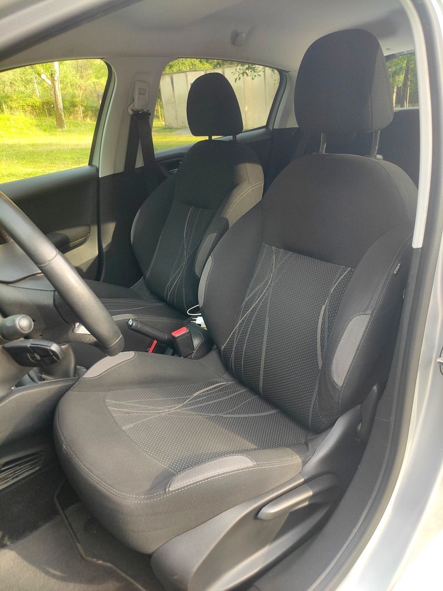 Peugeot 208 Apenas 102.000 km