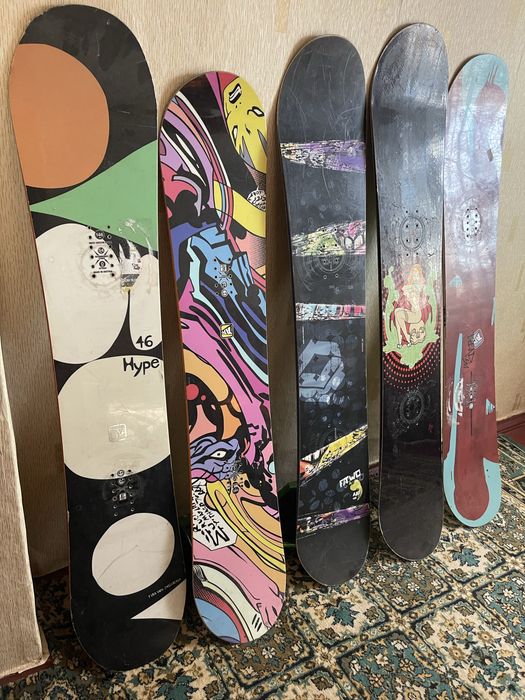 Сноуборди в асортименті