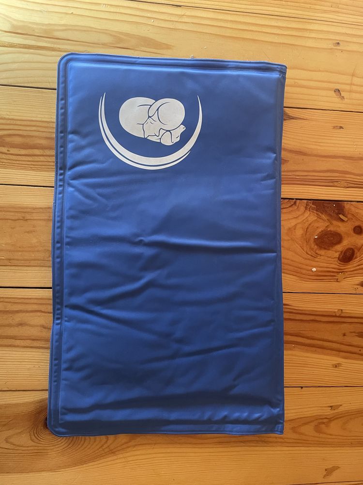 Mata Chłodząca dla kota psa składana legowisko na upały M 50 x 40cm