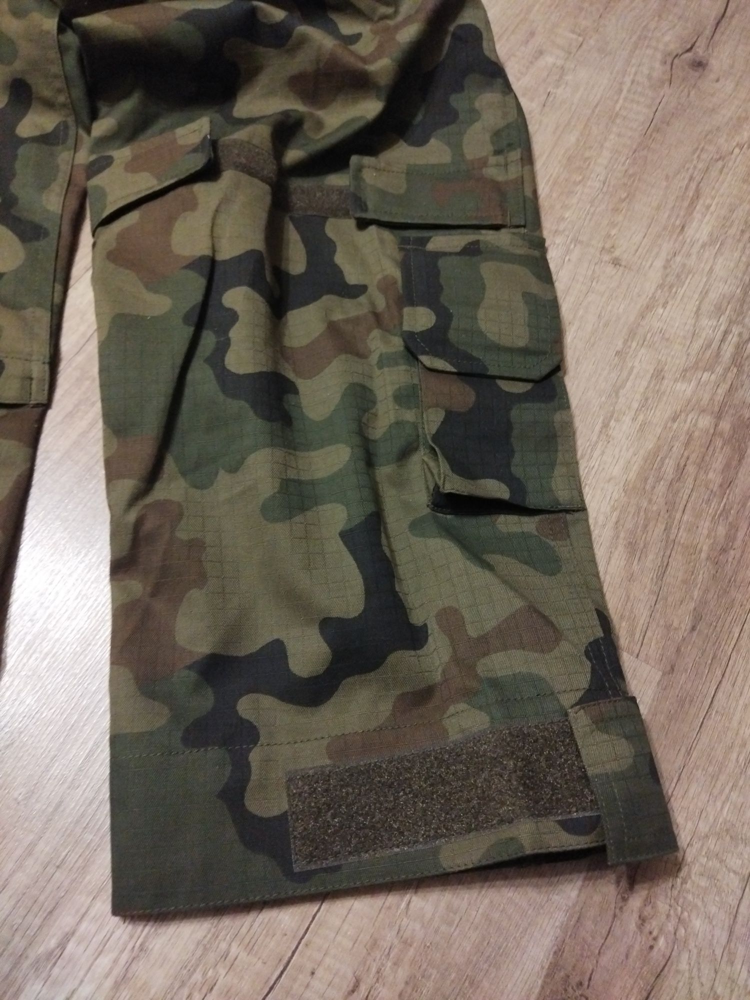 Nowe spodnie wojskowe wzór 124P