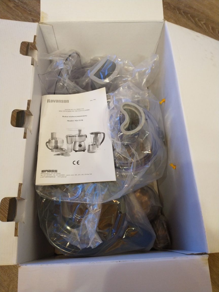 Robot wieloczynnościowy ravanson