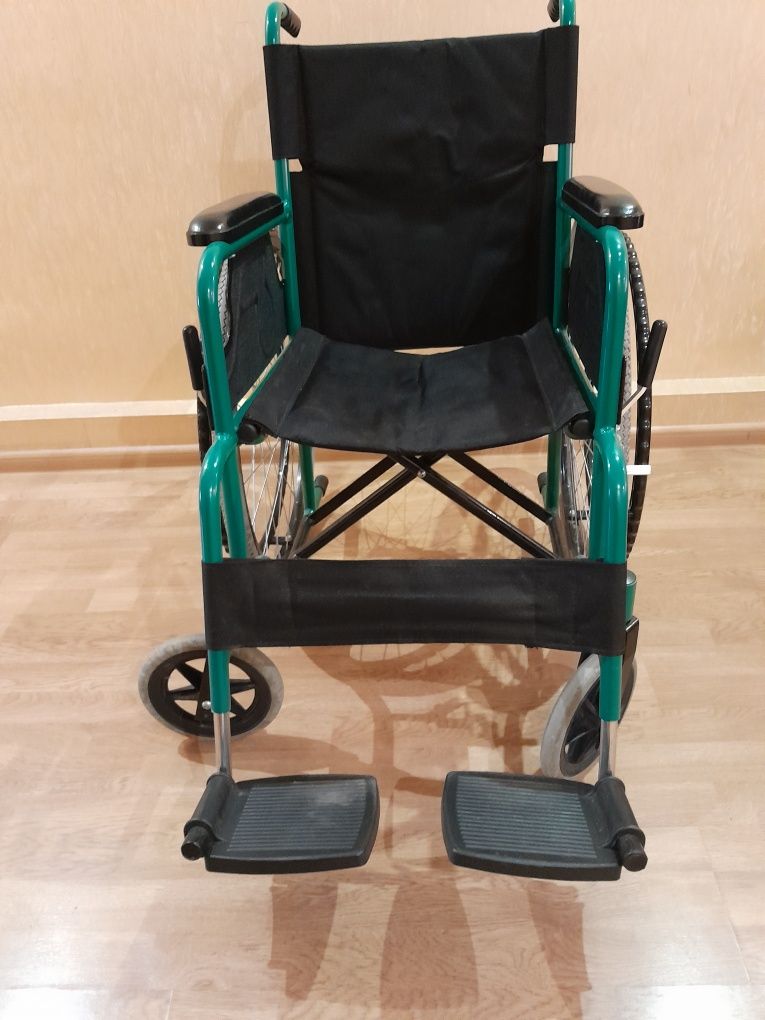 Складний інвалідний візок