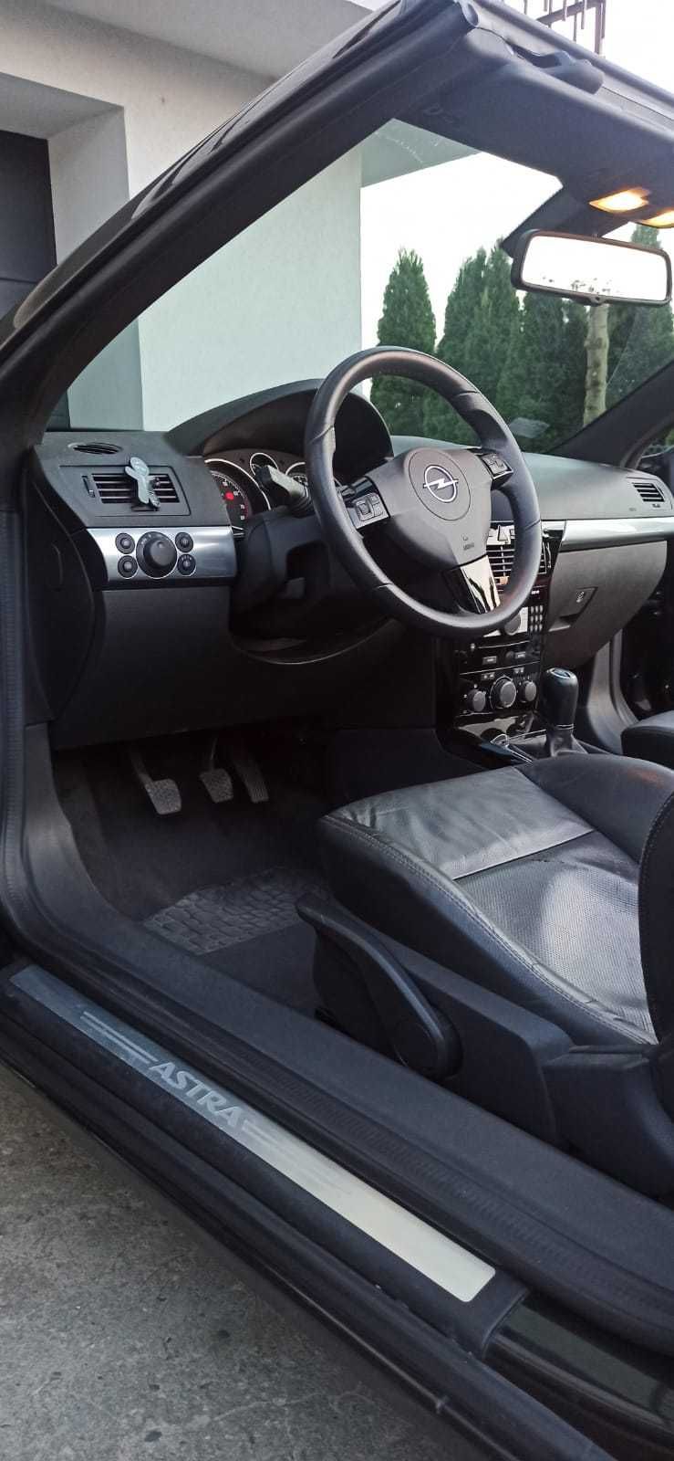 Opel Astra H Twin Top 1.8 benzyna