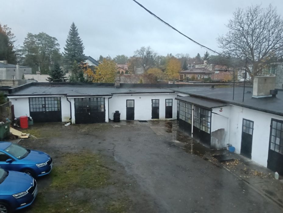 Budynek gospodarczy na autoserwis do wynajęcia.