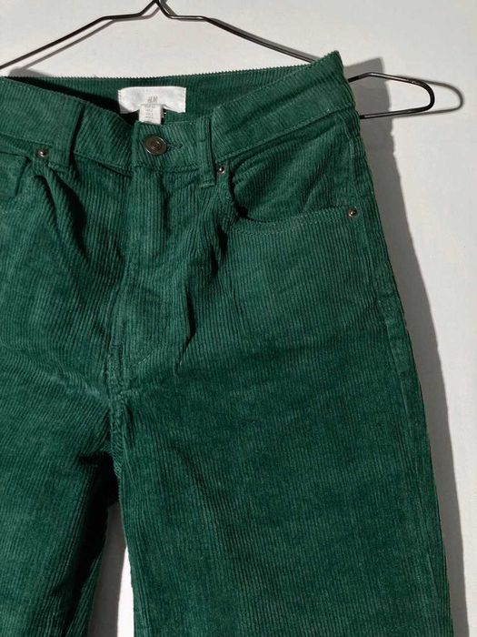 Жіночі вельветові штани H&M смарагдові EUR34