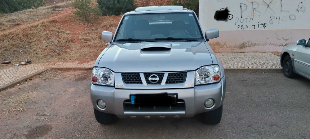 Nissan Navara D22