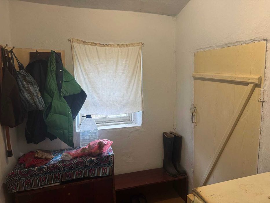 Продаю домик в Р. Урочище возле реки ост.АТБ и1