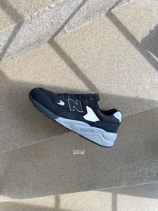 Чоловічі кросівки нб New Balance 580 MT580MDB Оригінал