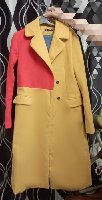 Жіноче пальто розмір Л