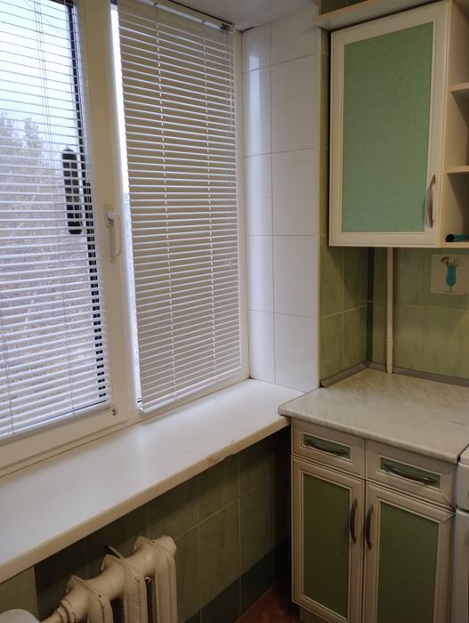 Сдам 2 КВ.по ул.Лахтинская(район кургана)4/5.4000+к.у.