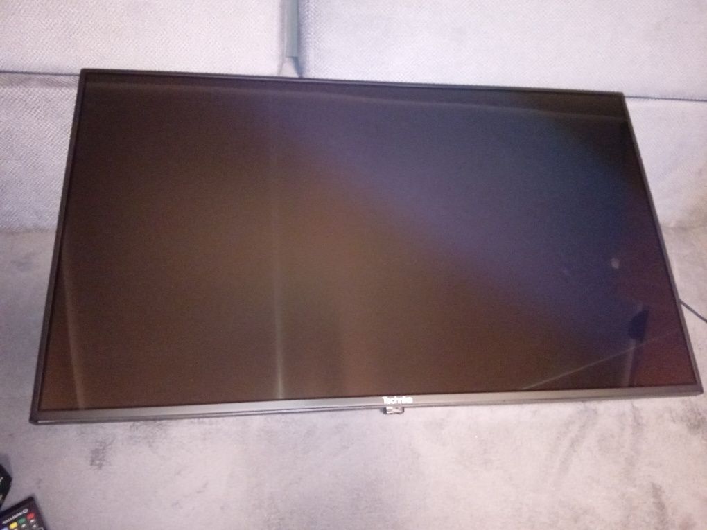 Telewizor 42 cale Technika HDMI  LED