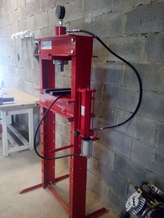 Прес пневмогідравлічний 20т пресс пневмогидравлический 20 тонн 30т 50т