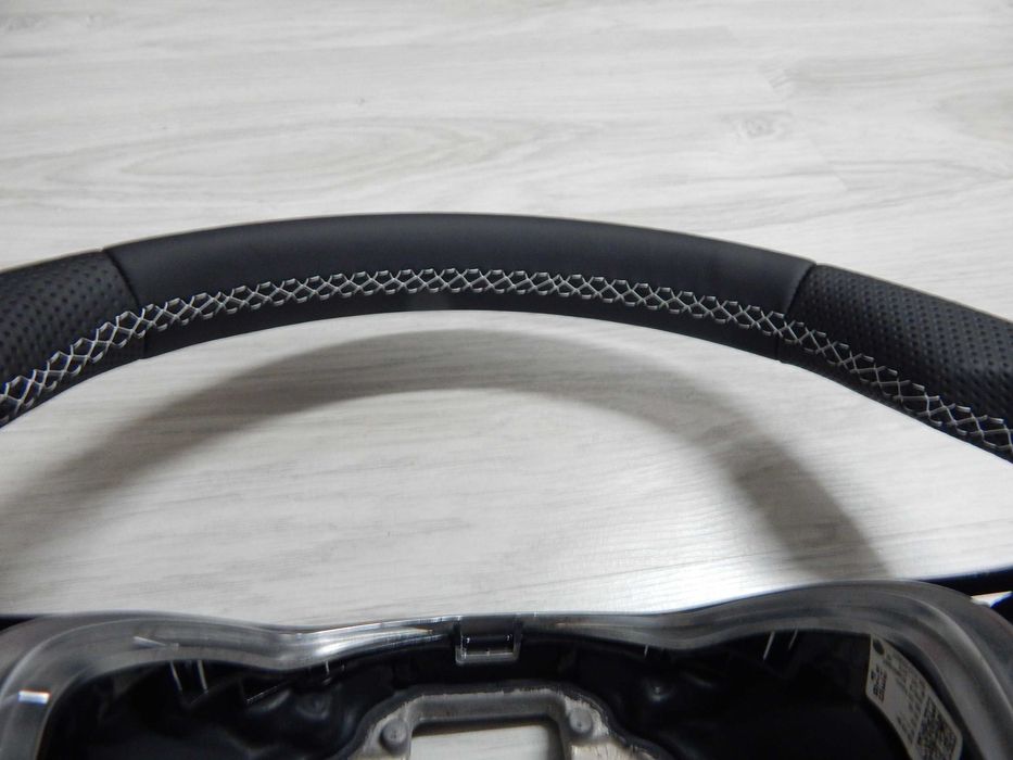 VW Golf VII - kierownica nowa skóra sport pod multifunkcje bez kaucji