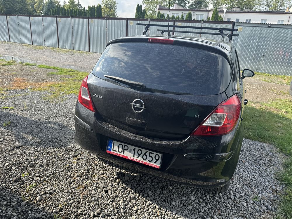Opel Corsa D 1.4 sprawny do jazdy