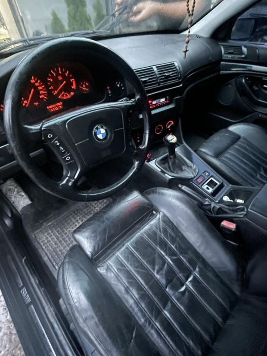 BMW5 1999р.в 2.0 газ бензин