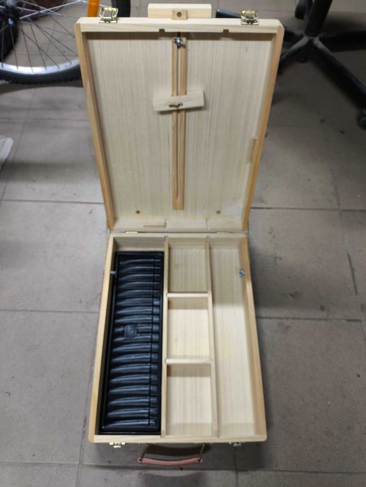 Sztaluga malarska w walizce