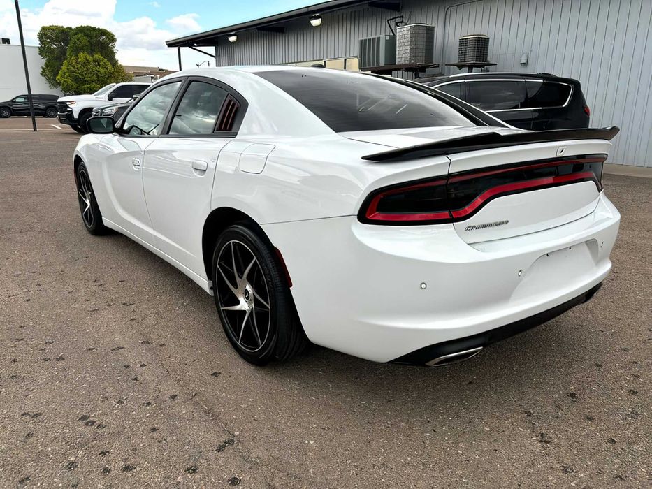 Dodge Charger      2019