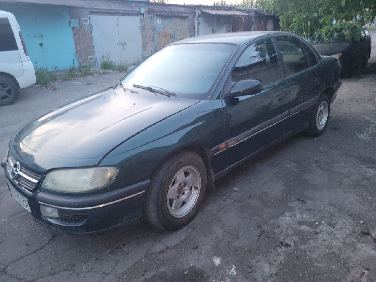 Обменяю 2 Авто на 1 Omega B и Primera
