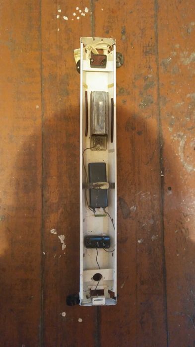 Лампа дневного света.