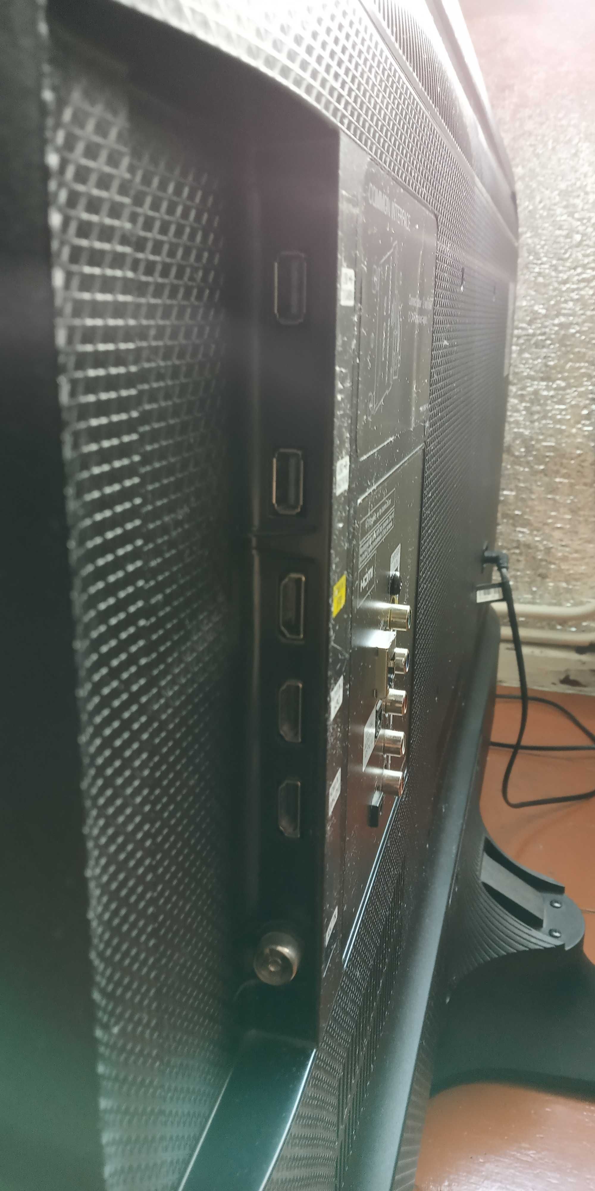 Samsung UE43J5500AW 43" uszkodzony