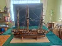 Drewniany model statku HMS Diana