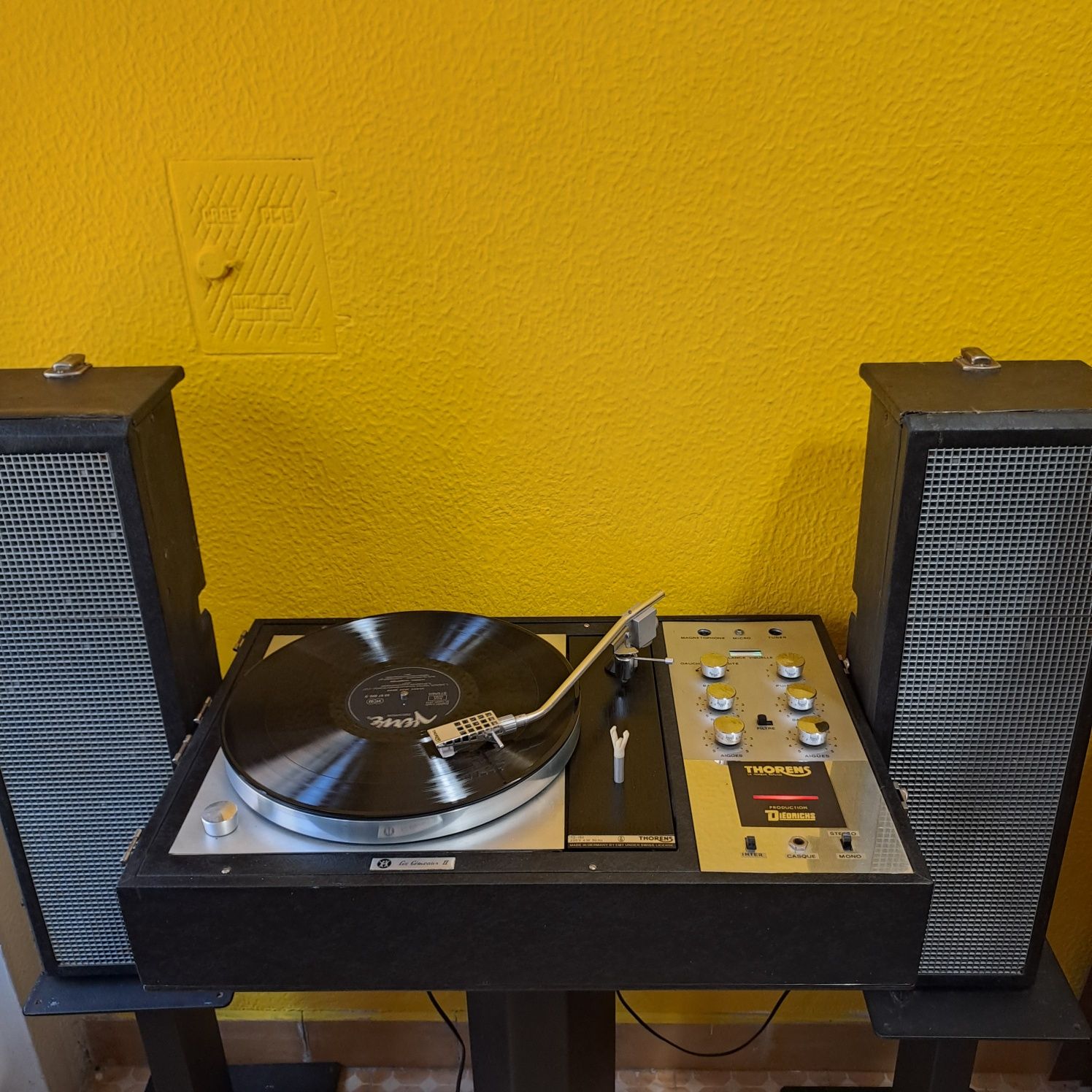 Thorens TD-150 "les gemeaux II" gira-discos válvulas