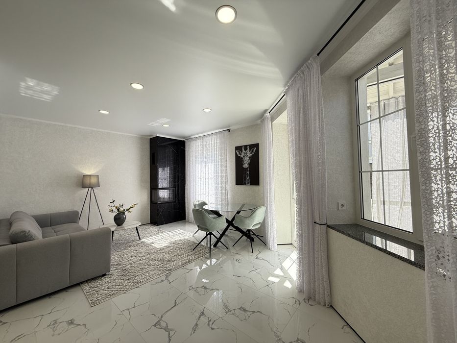 Сучасний Дуплекс з новим ремонтом біля Отаманши. Лісова Буча