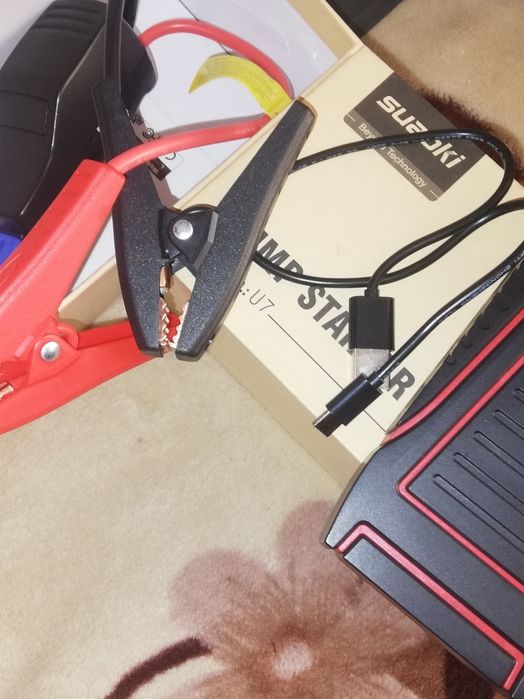 Power bank z funkcją jump starter