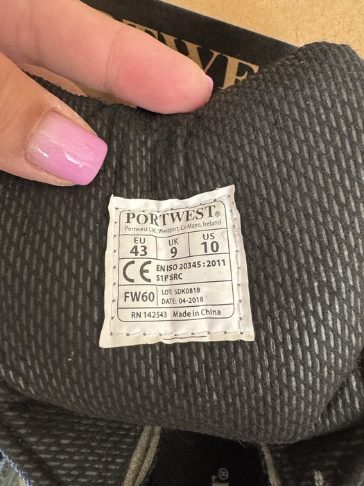 Мужские спортивные ботинки