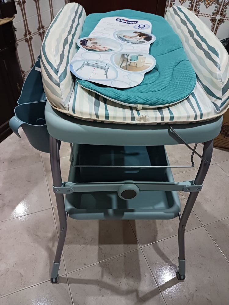 Fraldario/Banheira da chicco