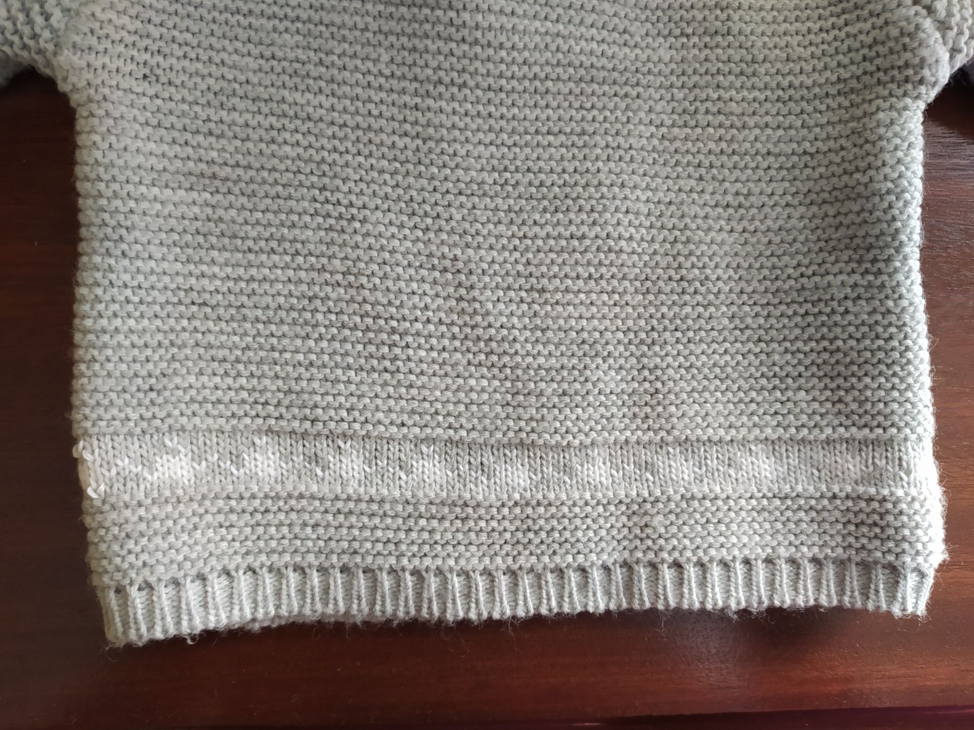 Camisola em tricot 3 meses em cinza e branco