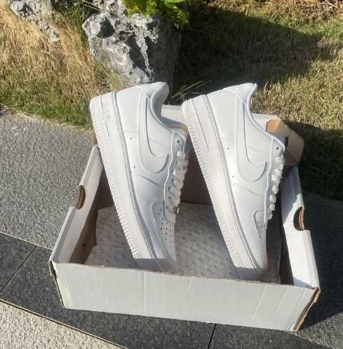 NikeAirForce1Low07White r.41
