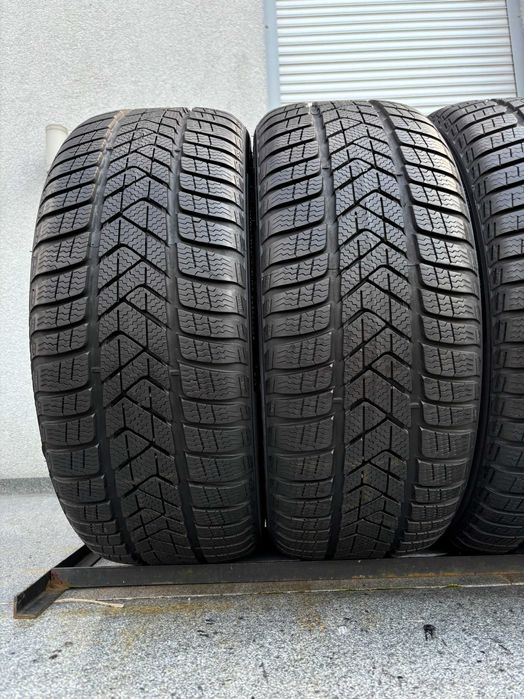 4szt zimowe 225/40R19 Pirelli 7mm 100% bieżnika 2021r bdb stan! Z5188
