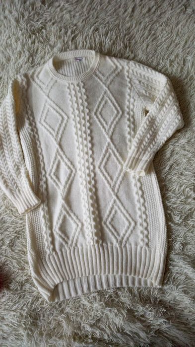 Светр -туніка. У відмінному стані