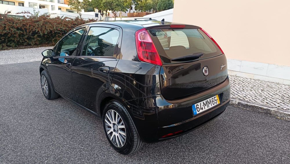 Fiat Punto Hatchback -1.2L Gasolina- 198.000 km
