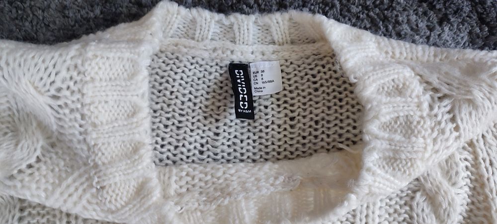 Biały sweter H&M