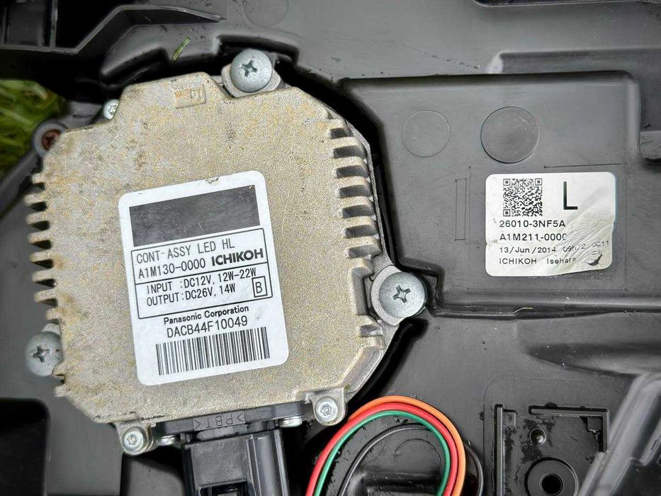 Фара передняя правая в сборе Nissan Leaf AZEO 11-17 LED - 260103NF5A