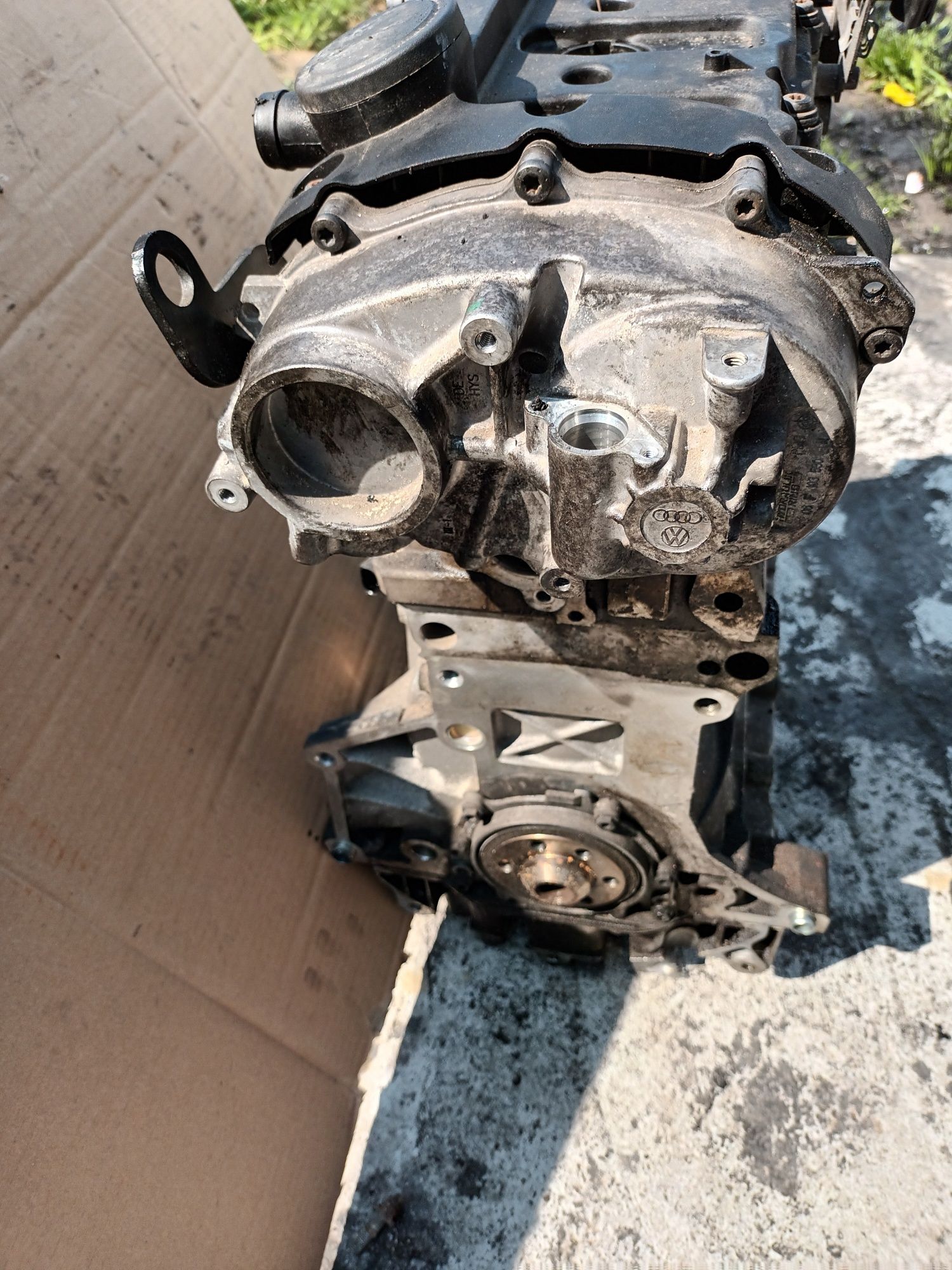 Silnik na części  głowica Wał tłoki korbowdy vw audi skoda BLR 2.0 fsi