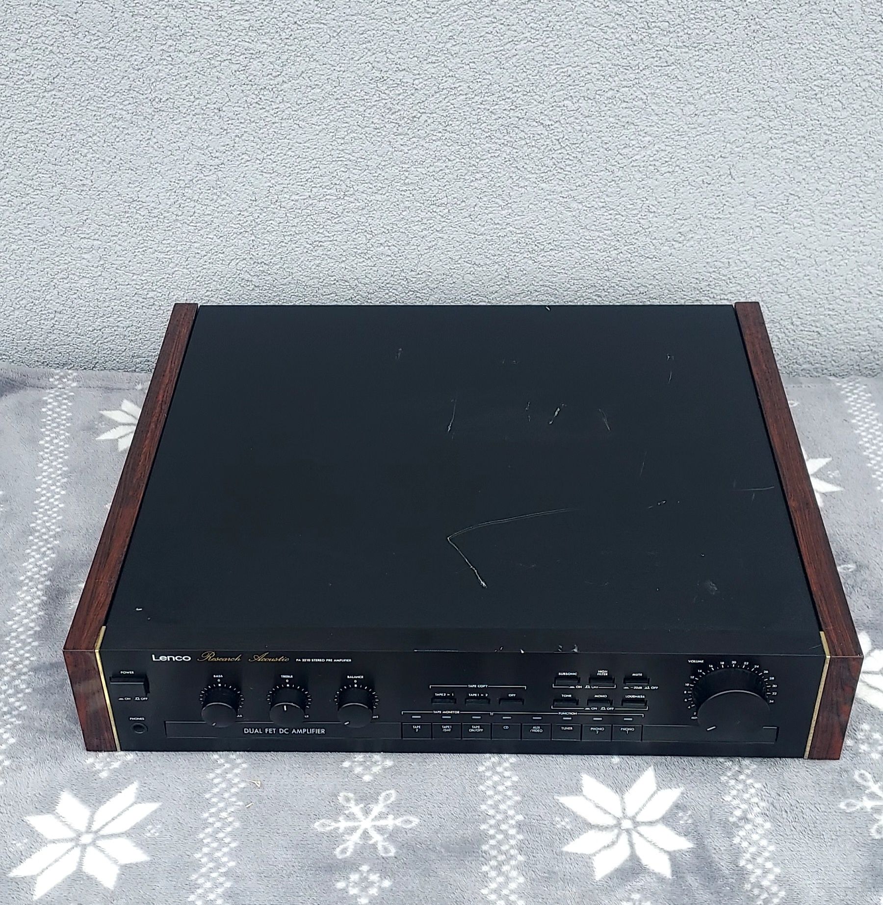 Przedwzmacniacz LENCO PA-3210 Made in Switzerland