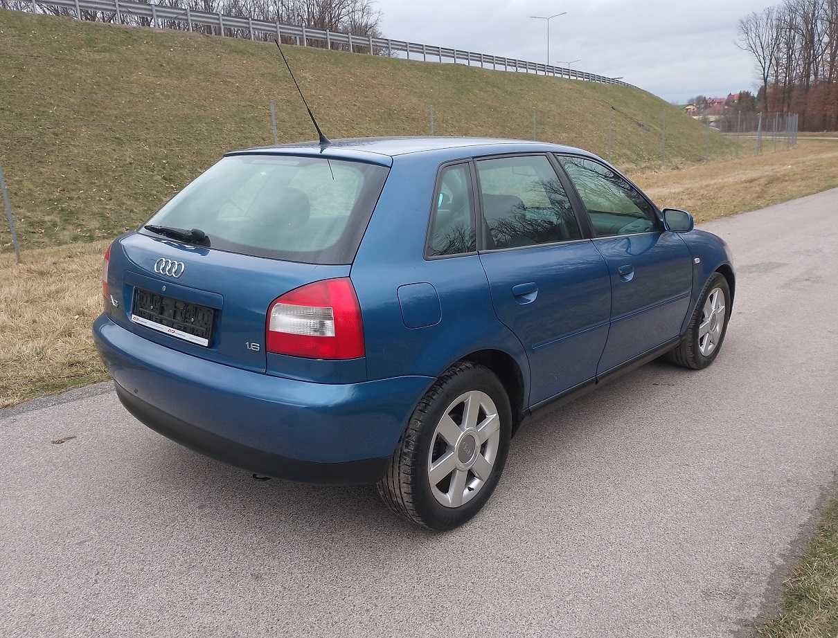 AUDI A3 1.6 benzyna silnik 8-io zaworowy , 2000 rok ,niemicy.