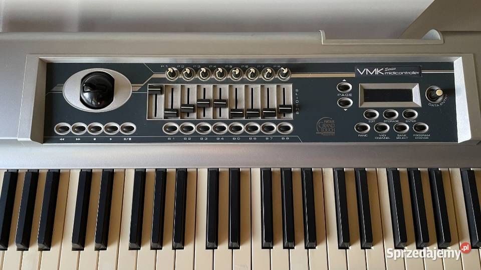 Studiologic VMK-188 Plus — професійна MIDI-клавіатура (Італія)