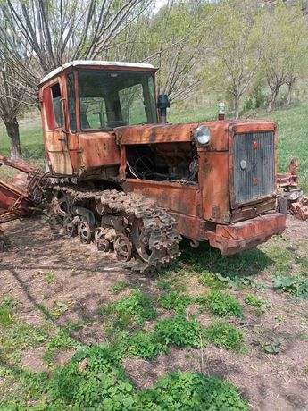 Продам трактор ХТЗ ДТ -75 на запчастини