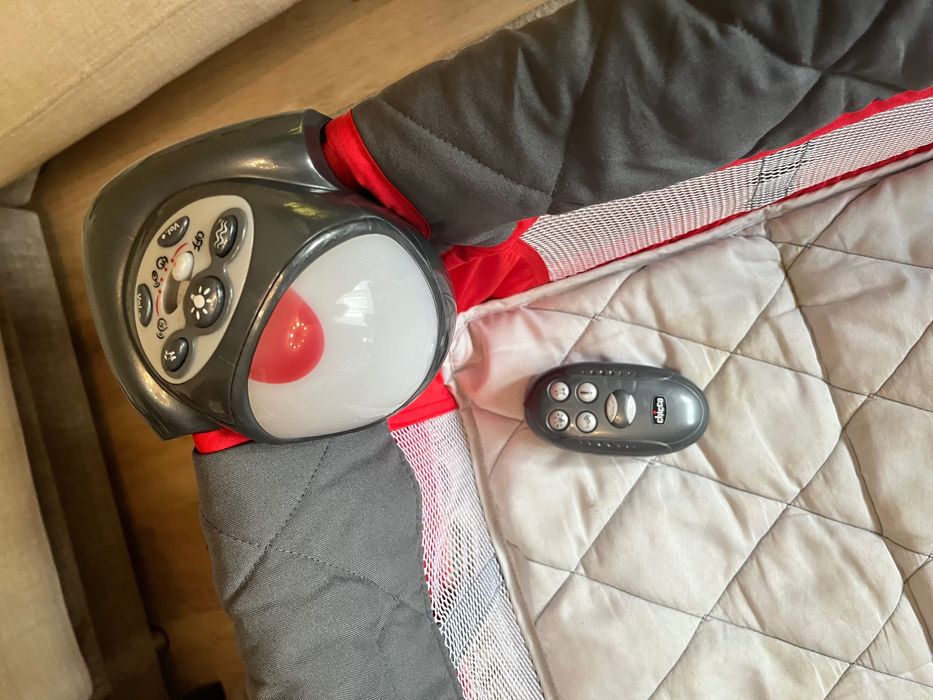 Дитяче ліжко-манеж chicco