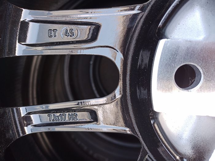 17" Astorga CZARNE Audi A3 A4 A6 Q2 TT VW Passat Golf V VI Touran Eos