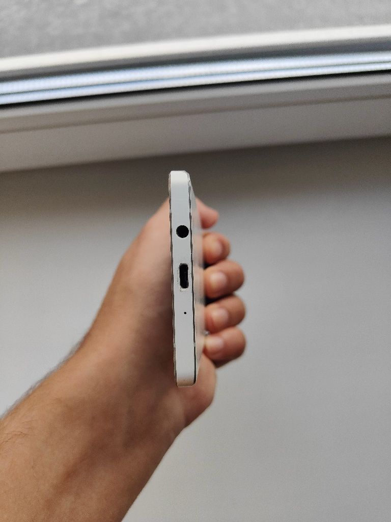 Samsung Galaxy A5 Duos SM-A500