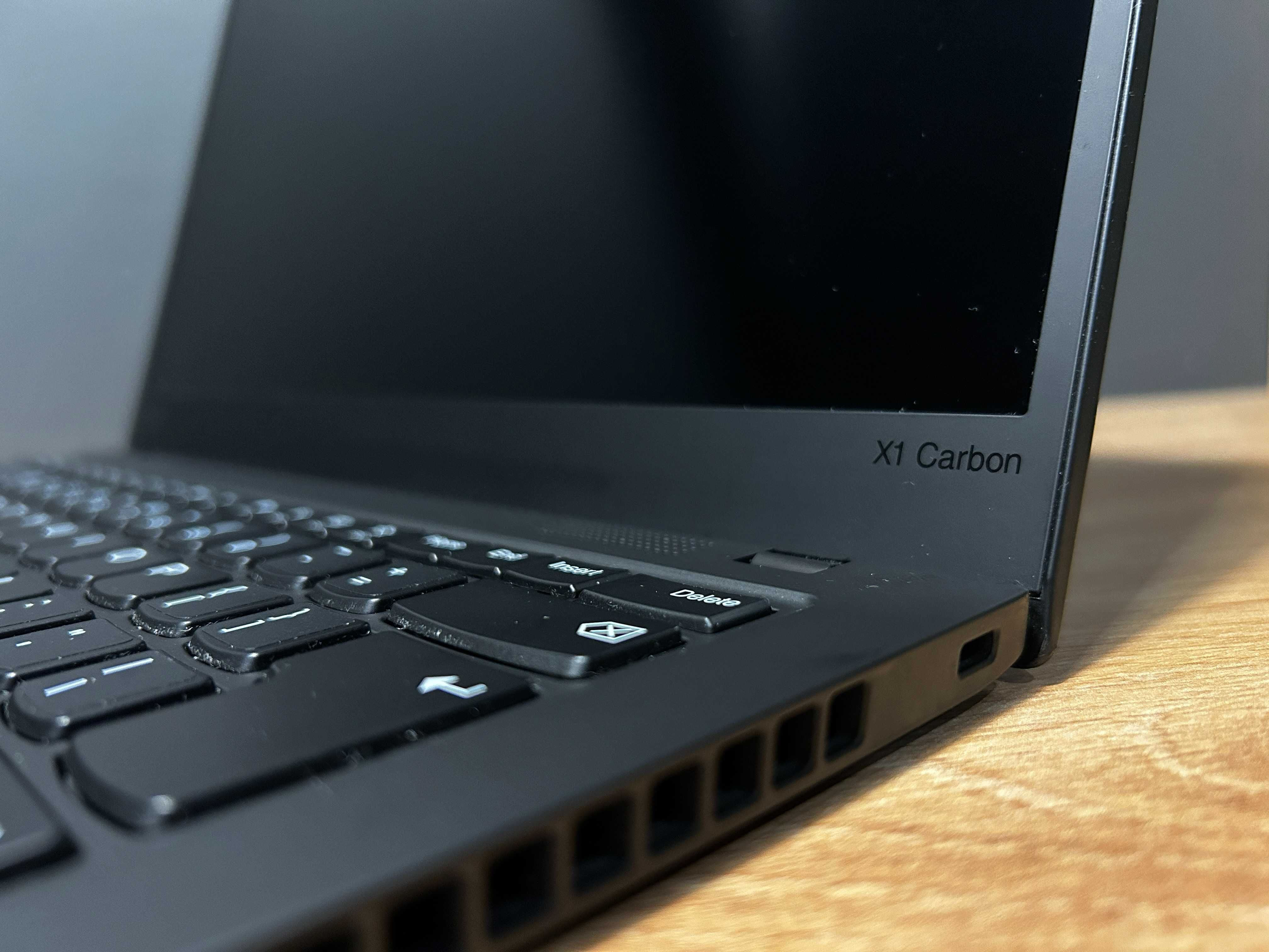 FV23% Lenovo ThinkPad X1 CARBON 7th | Intel i5-8265U|16GB RAM| 256 SSD